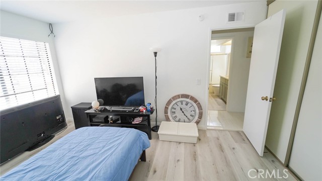 Detail Gallery Image 21 of 29 For 12101 Hinson St, Moreno Valley,  CA 92555 - 4 Beds | 2 Baths