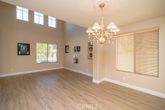 Detail Gallery Image 11 of 61 For 11548 Waterwell Ct, Riverside,  CA 92505 - 5 Beds | 4 Baths