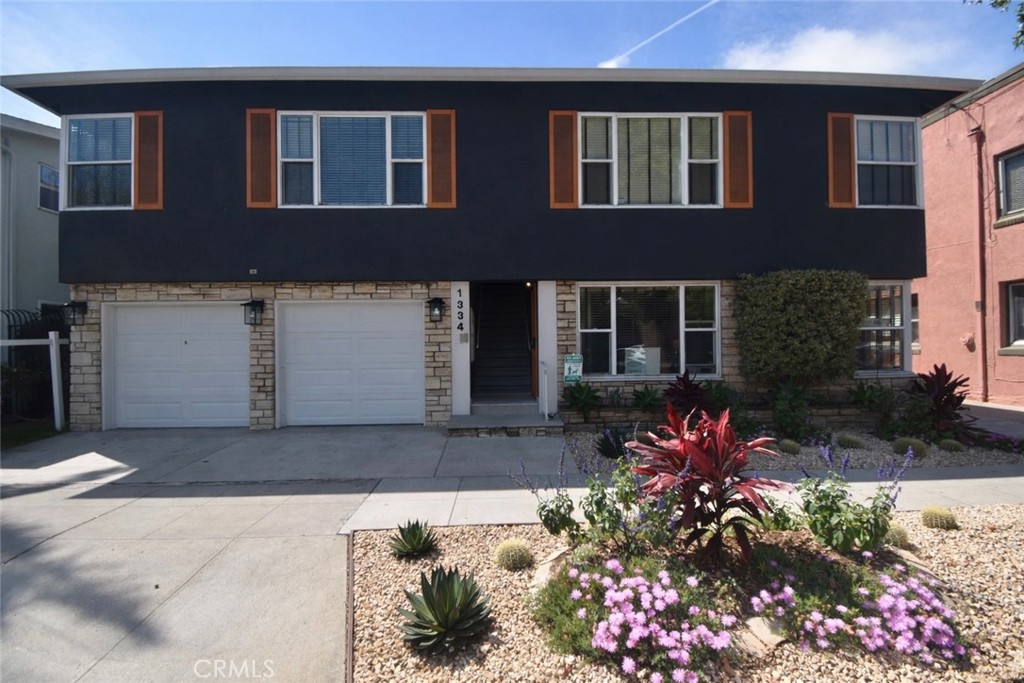 1334 E 1st Street #12