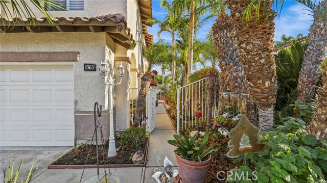 Detail Gallery Image 4 of 48 For 1563 San Fernando Dr, Corona,  CA 92882 - 3 Beds | 2/1 Baths