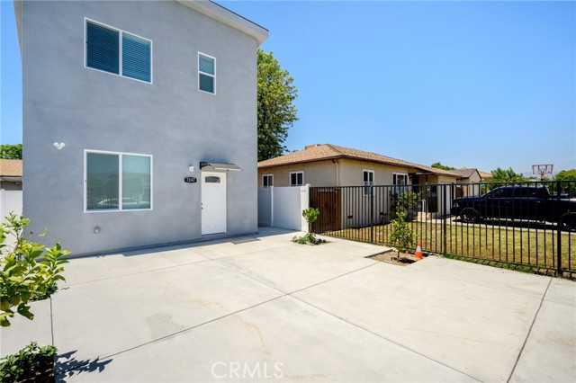 Front Image Thumbnail for CRSR26104417