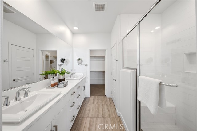 Detail Gallery Image 11 of 34 For 159 Waypoint, Tustin,  CA 92782 - 3 Beds | 2/1 Baths