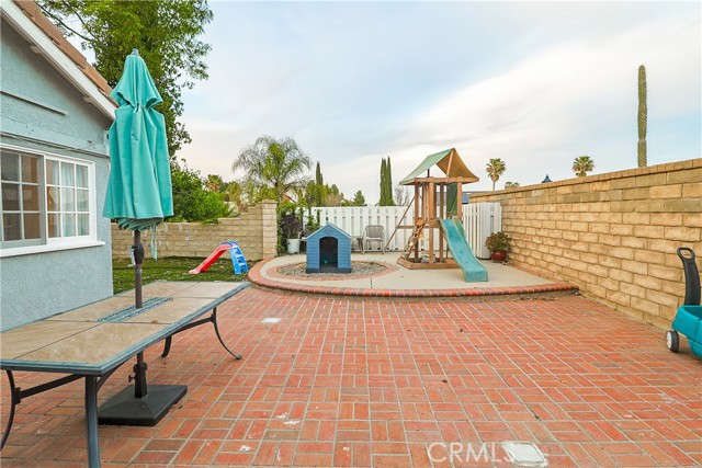 Detail Gallery Image 21 of 23 For 25426 Avenida Escalera, Valencia,  CA 91355 - 5 Beds | 3 Baths