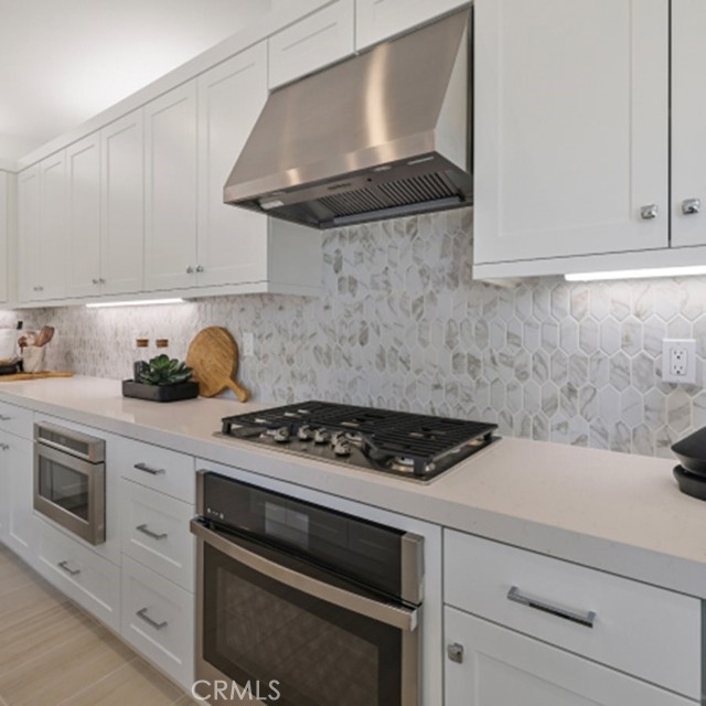 508 Checkerbloom Lane, Santa Paula CA: https://media.crmls.org/medias/e60c0b92-76b0-4098-8e0b-aecd45193a8c.jpg