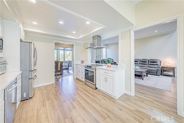 Detail Gallery Image 6 of 55 For 642 Colonial Cir, Fullerton,  CA 92835 - 3 Beds | 3 Baths