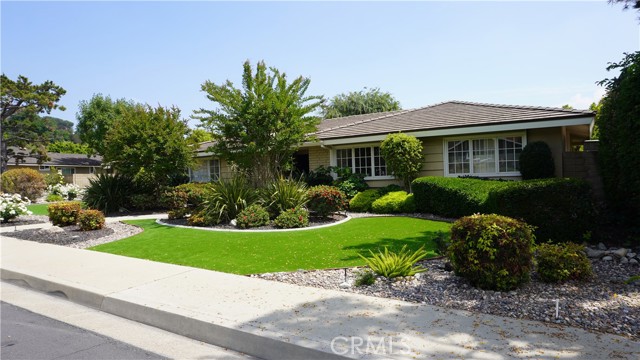 1346 Indian Springs Drive, Glendora CA: https://media.crmls.org/medias/e60cbeda-5fb0-4dcf-910e-06a20990cb39.jpg