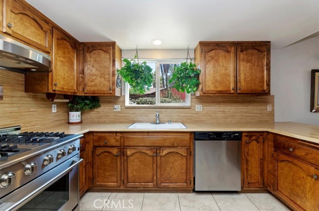 Detail Gallery Image 9 of 26 For 26597 Columbia St., Hemet,  CA 92544 - 3 Beds | 2 Baths