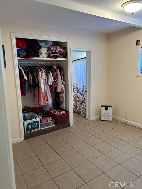 Detail Gallery Image 8 of 12 For 111 Warren, Bakersfield,  CA 93308 - 2 Beds | 1 Baths
