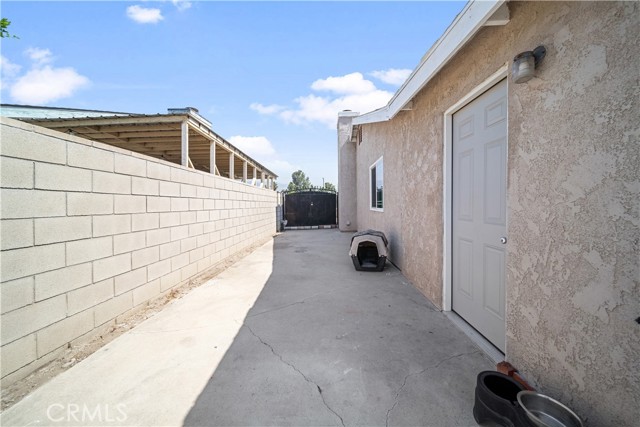 14755 Mallory Drive, Fontana, California 92335, 3 Bedrooms Bedrooms, ,2 BathroomsBathrooms,Single Family Residence,For Sale,Mallory,IG24145450