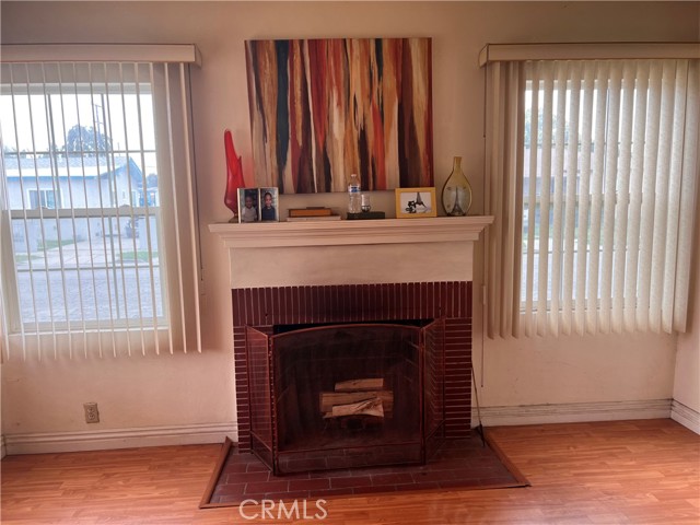 Detail Gallery Image 5 of 31 For 1423 S Poinsettia Ave, Compton,  CA 90221 - 2 Beds | 1/1 Baths