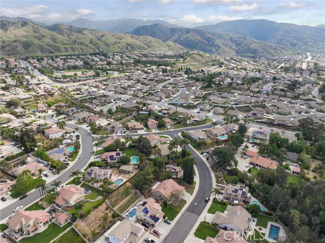 29608 Bright Spot Road, Highland CA: https://media.crmls.org/medias/e60e1b48-5fb9-44f3-8c87-22d4bba1b343.jpg