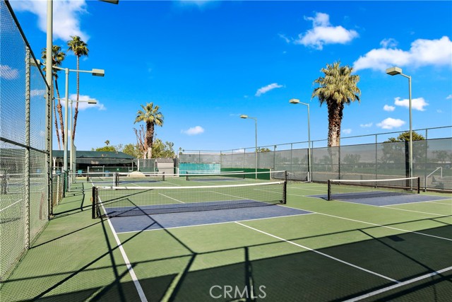 73182 Palm Greens, Palm Desert CA: https://media.crmls.org/medias/e60e38bd-f4d6-4d5a-918a-81abbc612dfd.jpg