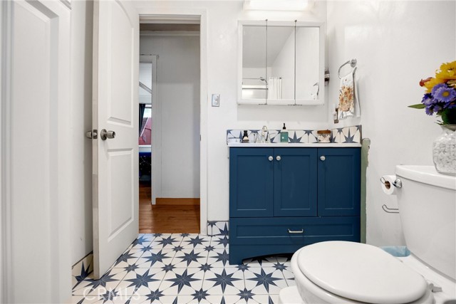 Detail Gallery Image 15 of 30 For 32876 Lone Pine Dr, Running Springs,  CA 92382 - 2 Beds | 1 Baths
