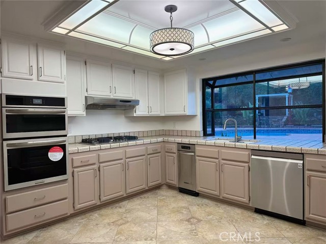 Detail Gallery Image 3 of 32 For 605 Cox, San Marcos,  CA 92069 - 3 Beds | 2/1 Baths