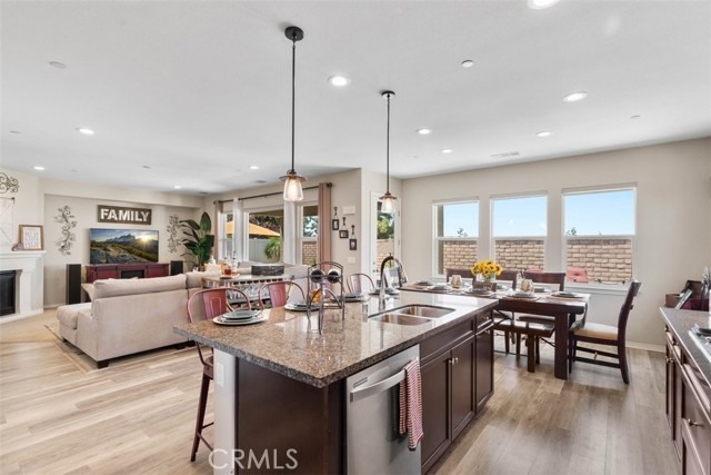 35403 Laurel Tree Court, Winchester CA: https://media.crmls.org/medias/e60f682d-9568-4df9-8b30-2b4188b92a8f.jpg