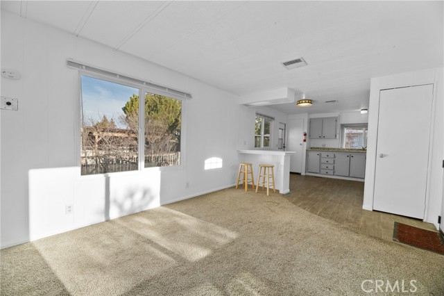 Detail Gallery Image 6 of 20 For 391 Montclair Dr #17,  Big Bear City,  CA 92314 - 2 Beds | 1 Baths