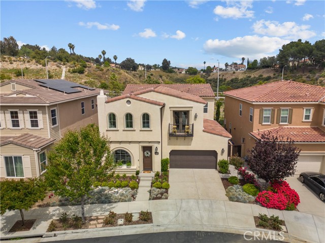Detail Gallery Image 2 of 71 For 27618 Solana Way, Saugus,  CA 91350 - 4 Beds | 4 Baths
