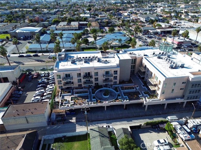 Detail Gallery Image 39 of 46 For 1598 Long Beach #407,  Long Beach,  CA 90813 - 2 Beds | 3 Baths