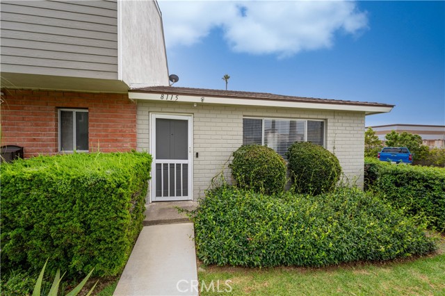 Image 2 for 8115 Woolburn Dr, Huntington Beach, CA 92646