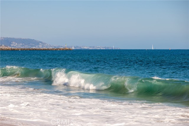 Detail Gallery Image 12 of 23 For 1309 E Balboa Bld, Newport Beach,  CA 92661 - 2 Beds | 2 Baths