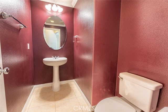 Detail Gallery Image 12 of 49 For 24142 Tango Dr, Valencia,  CA 91354 - 4 Beds | 2/1 Baths