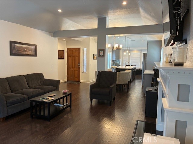 1328 Sunrise Circle South, Upland CA: https://media.crmls.org/medias/e6124ca1-4d34-4c4b-842b-1c01a8c2ecaf.jpg