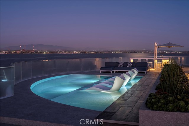 3 The Point, Coronado CA: https://media.crmls.org/medias/e6124d88-fb1d-478a-a5c9-37114d592c6b.jpg
