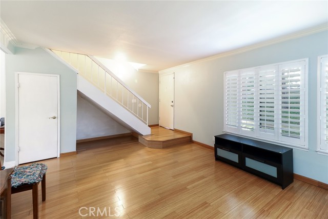 743 Smokewood Lane, San Dimas CA: https://media.crmls.org/medias/e612791f-6424-4846-82b3-dbd04ff1ddc0.jpg