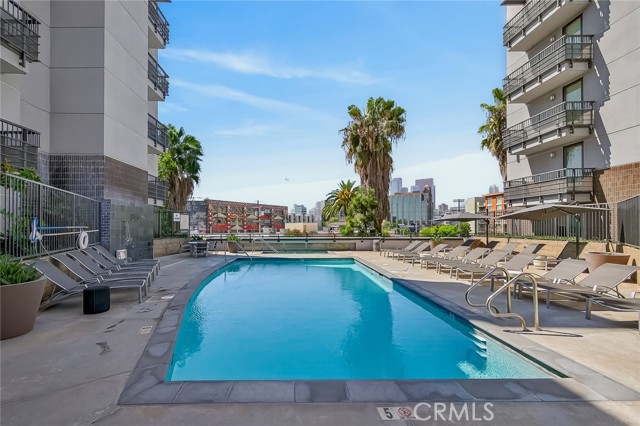 629 Traction, Los Angeles CA: https://media.crmls.org/medias/e61289a3-6b8e-4251-afb7-cd50f450664c.jpg