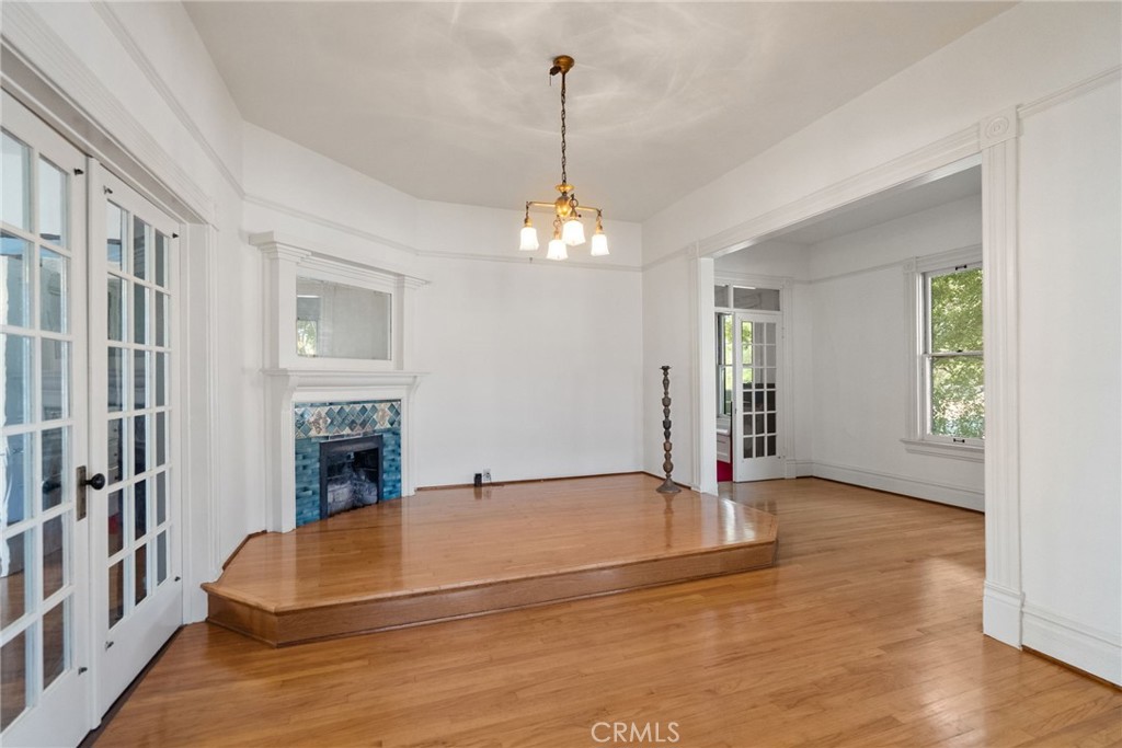 MLS #IV25222245 image #11