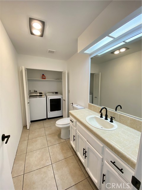 Detail Gallery Image 31 of 44 For 320 Paseo De La Playa a,  Redondo Beach,  CA 90277 - 2 Beds | 2/1 Baths