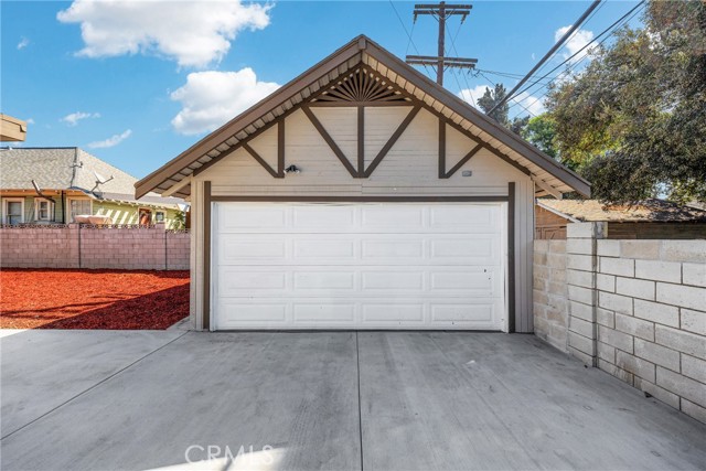 Detail Gallery Image 43 of 48 For 404 E Kingsley Ave, Pomona,  CA 91767 - 5 Beds | 3 Baths