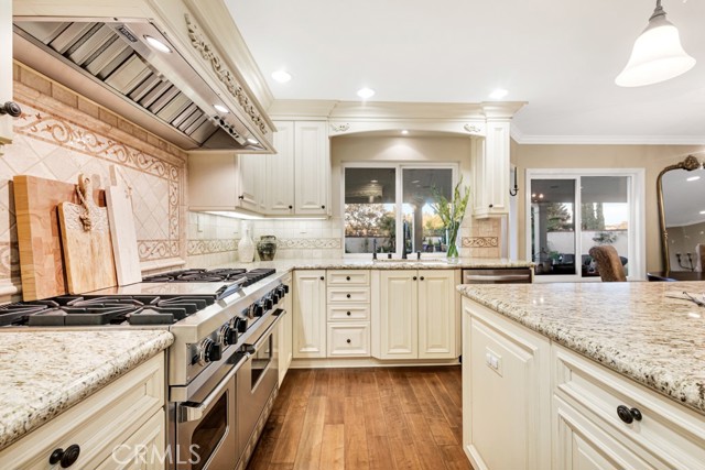 Detail Gallery Image 13 of 64 For 1799 Roulette Cir, Thousand Oaks,  CA 91362 - 5 Beds | 4 Baths