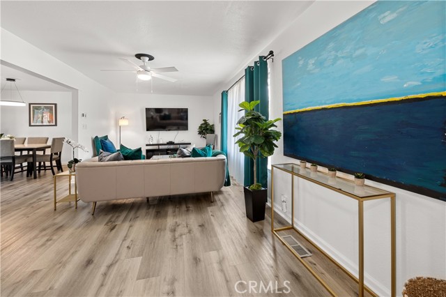 Detail Gallery Image 21 of 64 For 925 S Purdue Ave, Fresno,  CA 93727 - 5 Beds | 4 Baths