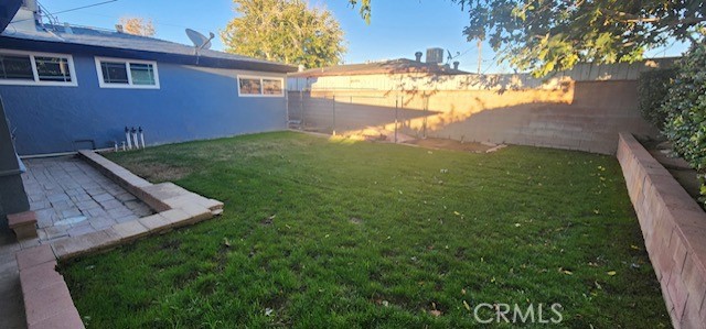 520 E Norberry, Lancaster CA: https://media.crmls.org/medias/e61509fc-7314-4d48-a11f-3c70dcb66c58.jpg