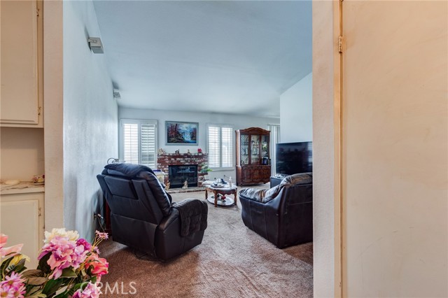 4092 Sandpiper Drive, Jurupa Valley CA: https://media.crmls.org/medias/e615c3cb-efa4-453d-98aa-9333c0b6c3c1.jpg