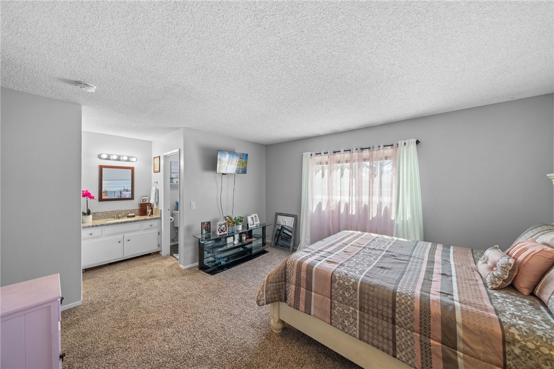 Detail Gallery Image 18 of 38 For 2405 El Rancho Cir, Hemet,  CA 92545 - 2 Beds | 2 Baths