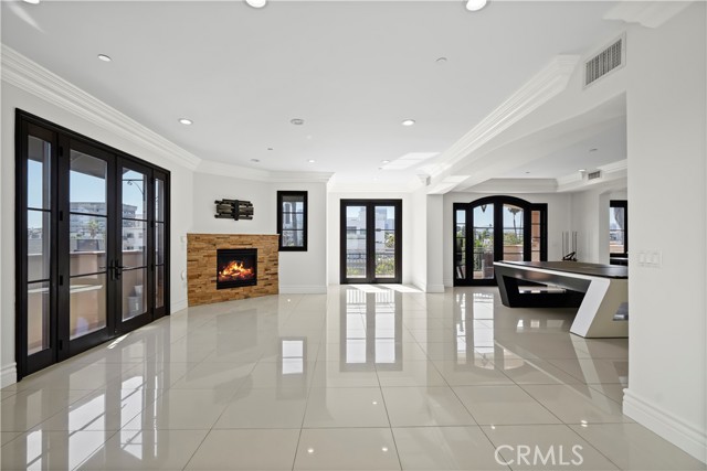 462 S Maple Drive, Beverly Hills CA: https://media.crmls.org/medias/e6179663-13e9-4bb9-ad80-4de43db0046e.jpg