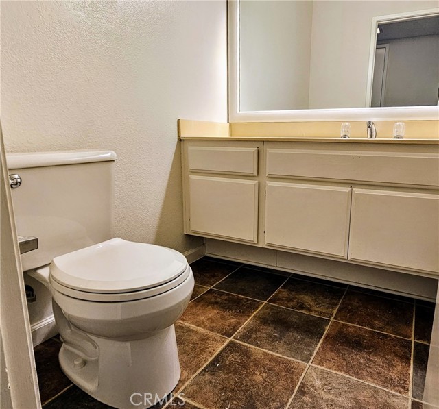 Detail Gallery Image 10 of 24 For 1031 Palmetto Bldg O Ave #4,  Ontario,  CA 91762 - 2 Beds | 2/1 Baths