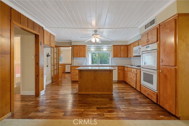 Detail Gallery Image 14 of 69 For 1714 N Blythe, Fresno,  CA 93722 - 3 Beds | 2 Baths