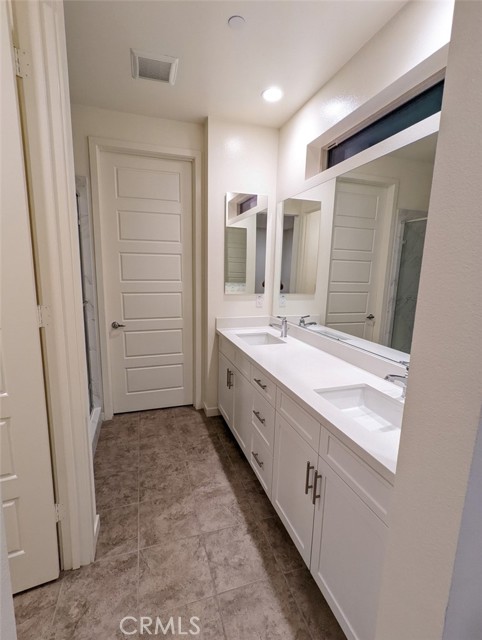 Detail Gallery Image 21 of 30 For 19537 Astor Place, Northridge,  CA 91324 - 2 Beds | 3 Baths