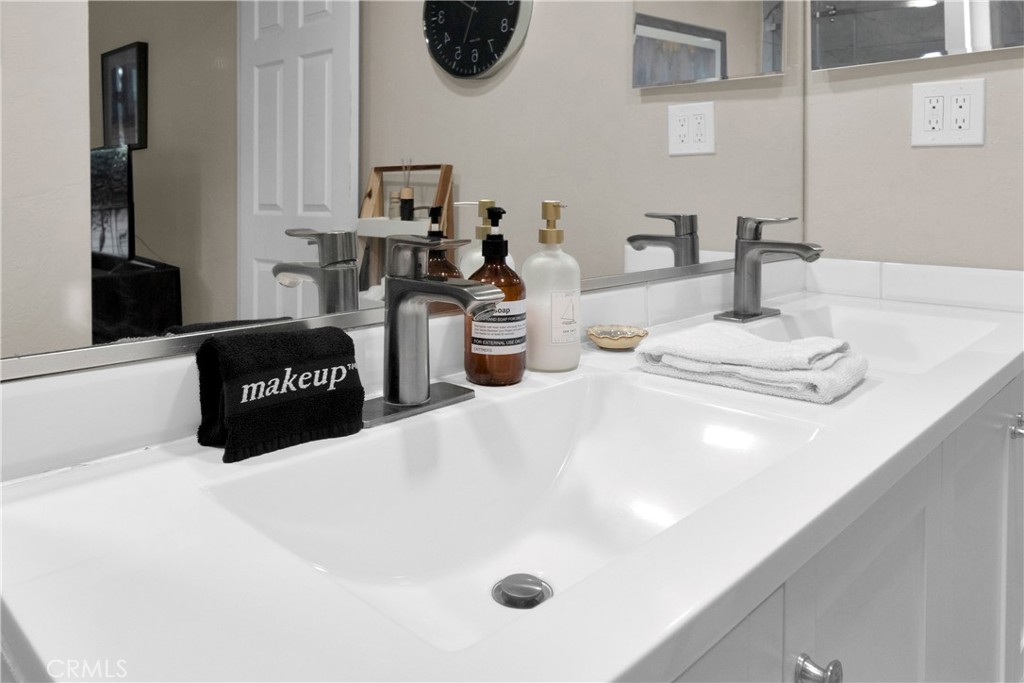 3275 Boundary - photo 19