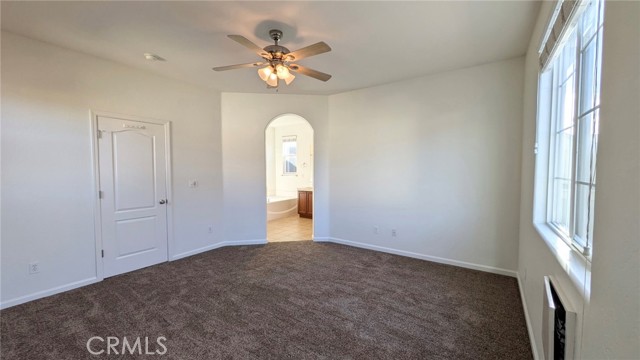 Detail Gallery Image 21 of 33 For 4361 W Artemisa, Fresno,  CA 93722 - 4 Beds | 2/1 Baths