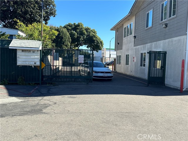 Detail Gallery Image 6 of 7 For 6665 Long Beach Bld 18a,  Long Beach,  CA 90805 - 3 Beds | 2/1 Baths