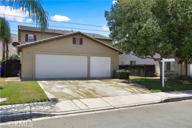 15967 Windcrest Dr, Fontana, CA 92337