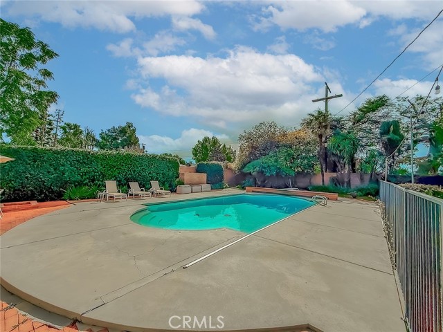 17512 Superior Street photo 59