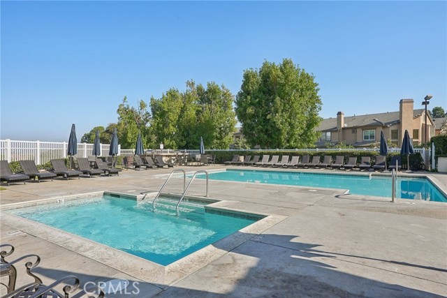 Image 15 of 19 For 1062 Country Glen Way