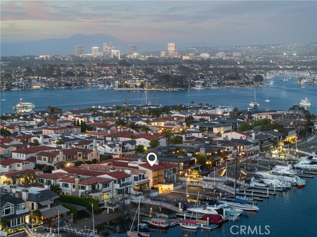 809 Via Lido Soud, Newport Beach CA: https://media.crmls.org/medias/e61c88c1-f8b5-47ab-a377-82689370666c.jpg