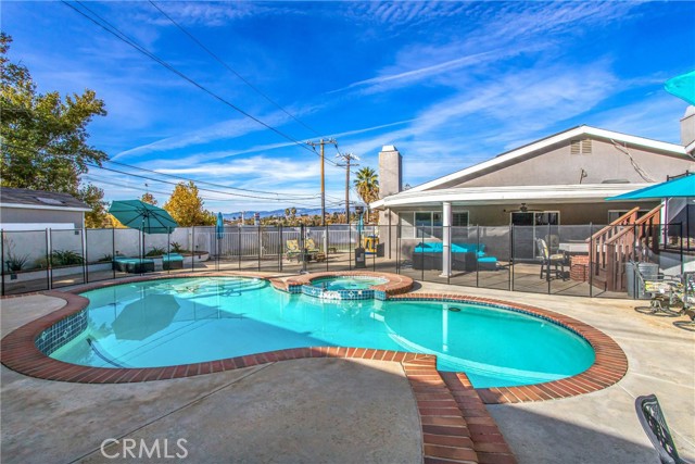 31607 Florida Street, Redlands CA: https://media.crmls.org/medias/e61c90f6-9db4-4559-b705-ed8c8141efc7.jpg