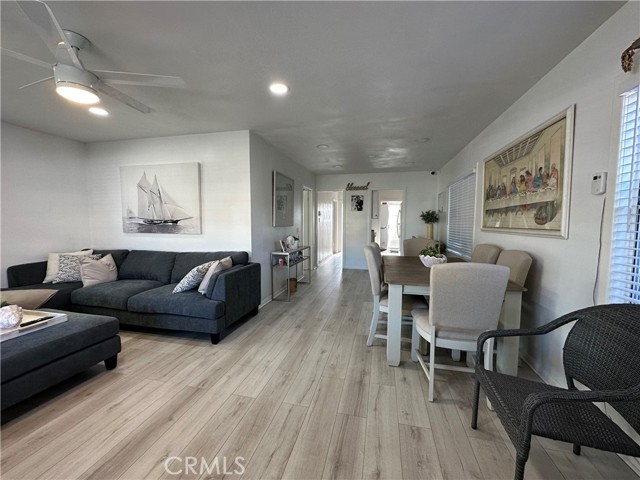 320 3rd Street, Huntington Beach, CA 92648 Listing Photo  4